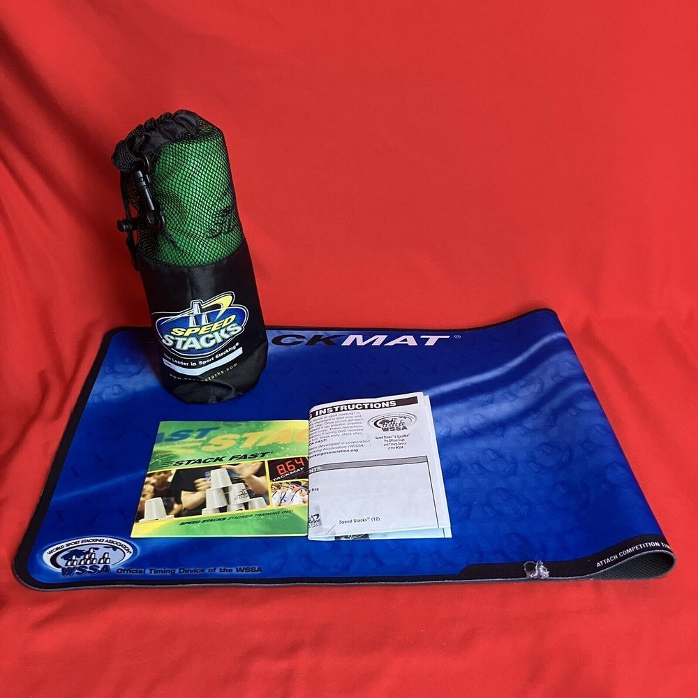 1 Set - 2006 Speed Stacks 12 Green Cups Official WSSA  Mat W/ Cup Bag (No Timer)